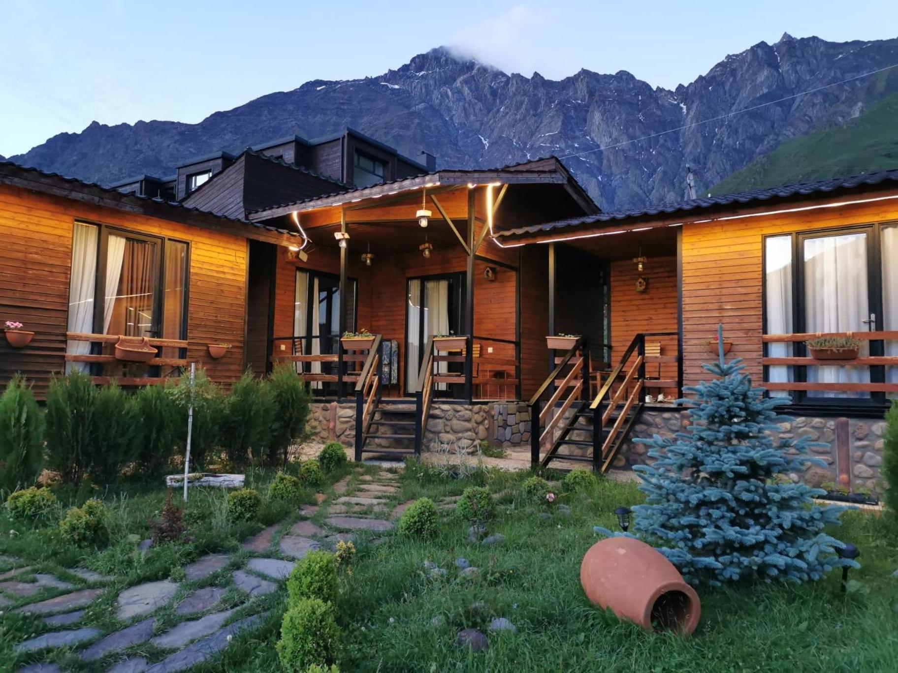 Panorama Cottages Kazbegi Eksteriør bilde